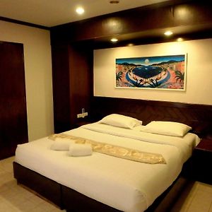 Standard Zimmer mit Kingsize-Bett